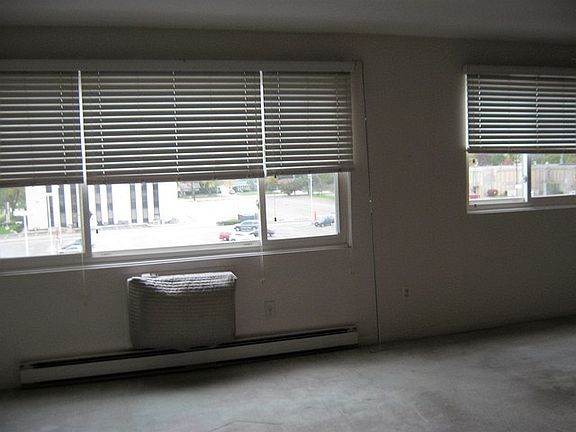 2nd image of 222 Madison St Unit 504