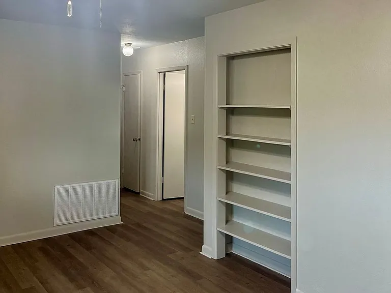 642 Kentucky Ave — Photo 7