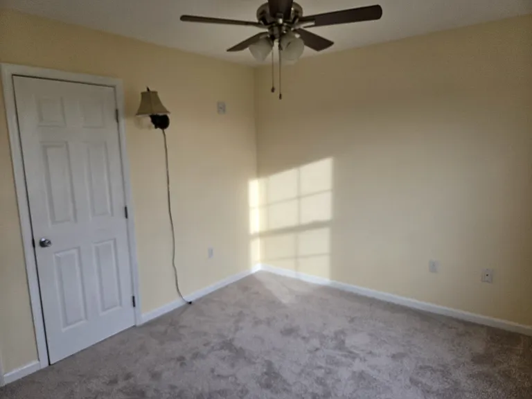 55 Stonecrop Ln — Photo 16