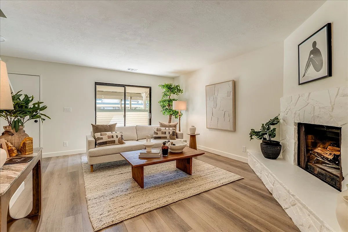 2 bed, 1.5 bath, 1200 sqft, $2,800 — Photo 3