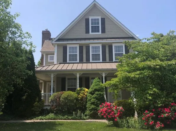 213 Idlewild Ln, Media, PA 19063