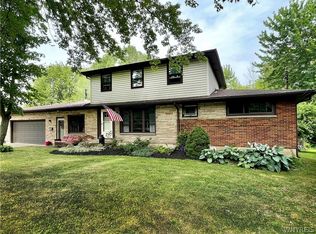 5781 Stilwell Rd, Hamburg, NY 14075