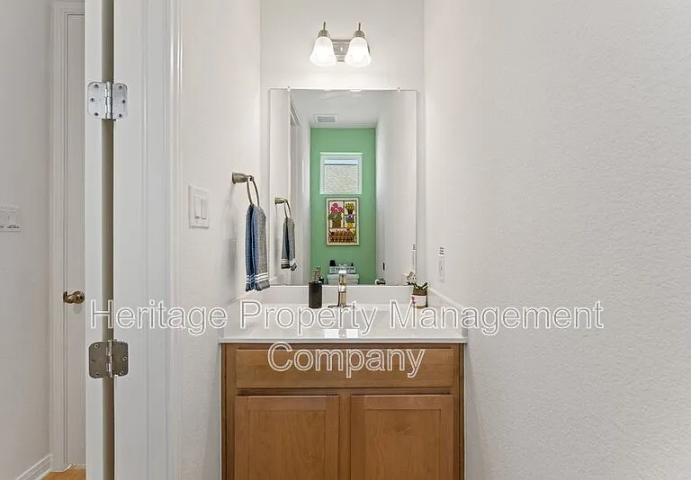 2119 Hofstaat — Photo 21