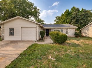 1551 Oakbrook St, Lancaster, TX 75134