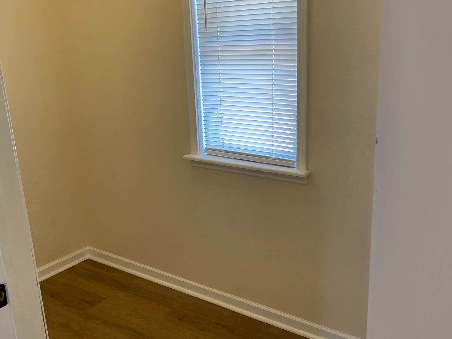 2 bed, 1200 sqft, $1,200 — Photo 2