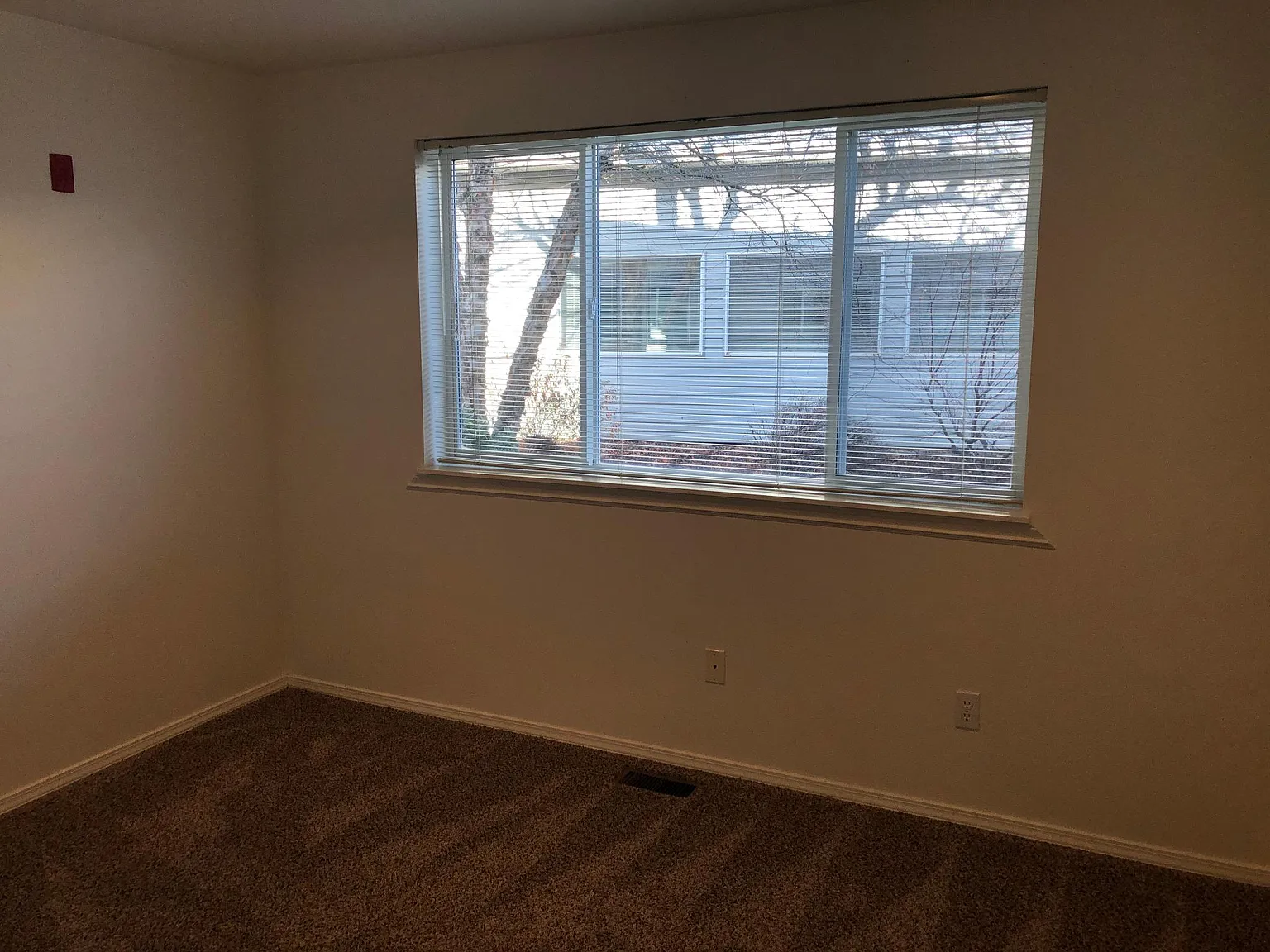 2 bed, 858 sqft, $1,250 — Photo 4