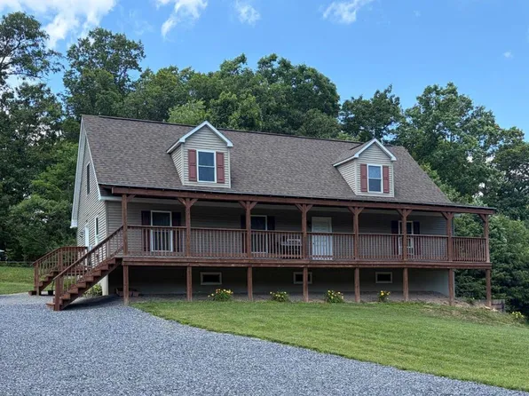 21060 Revercomb Ln, Shade Gap, PA 17255