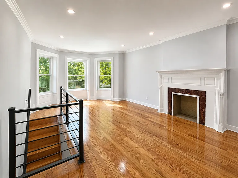 229 Washington Ave #3 — Photo 1