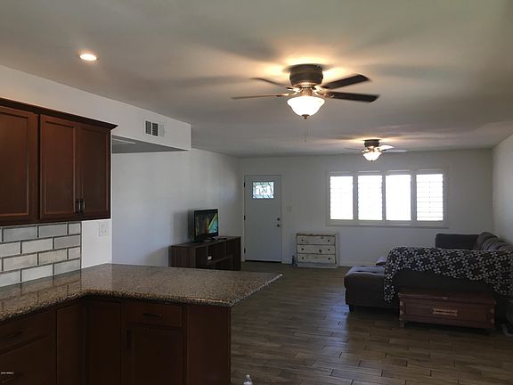 3rd image of 3407 W Vogel Ave