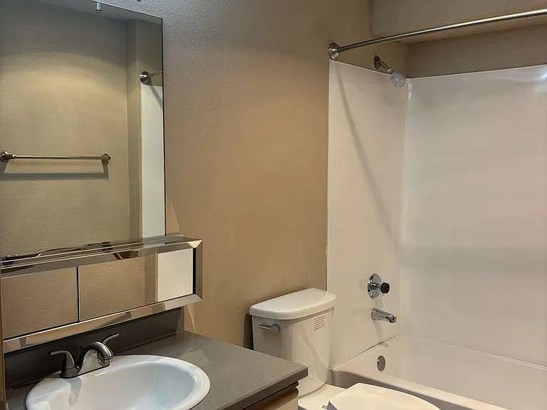 City View Apartments in West Seattle — Photo 116