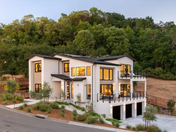 1580 Clear Ridge Drive, Healdsburg, CA 95448
