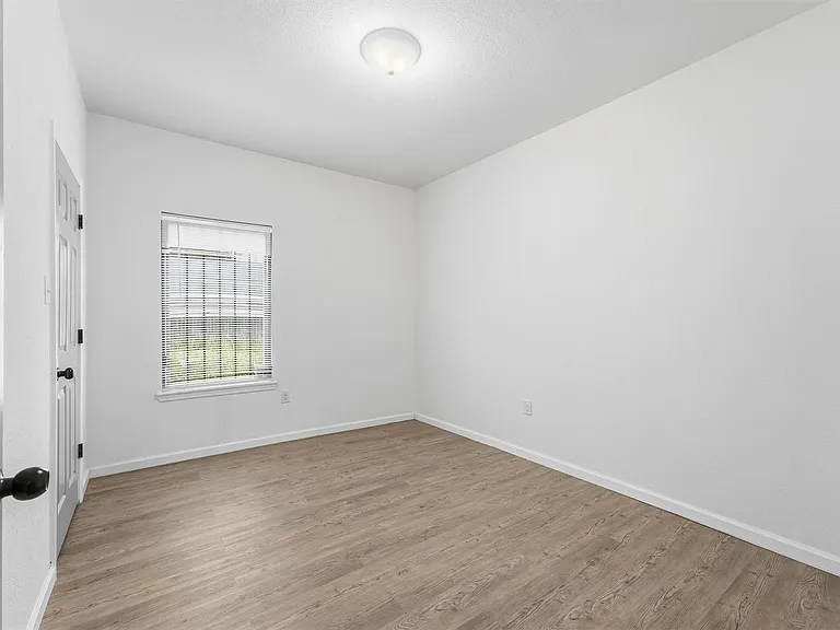 319 N Carolina St #B — Photo 11