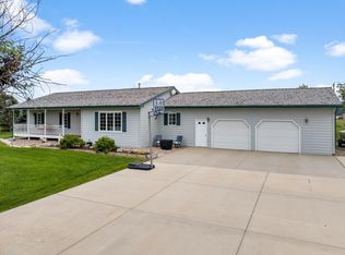 1305 Penny Ln, Rapid City, SD 57702