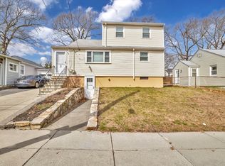 38 Grassmere Rd, Hyde Park, MA 02136