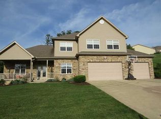 1154 Lauralynn Dr, Latrobe, PA