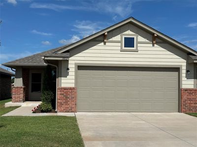 3812 Central Park Dr, Moore, OK, 73160