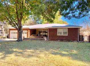 1842 S Chautauqua Ave, Wichita, KS 67211