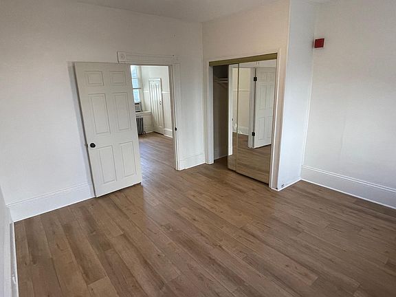5th image of 165 Green Ln #1