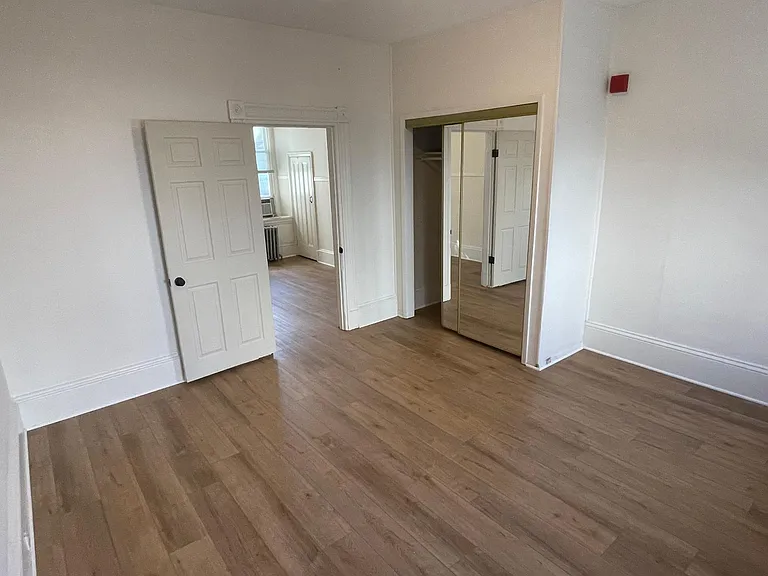 165 Green Ln #1 — Photo 5