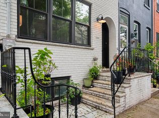 1319 Tasker St, Philadelphia, PA 19148