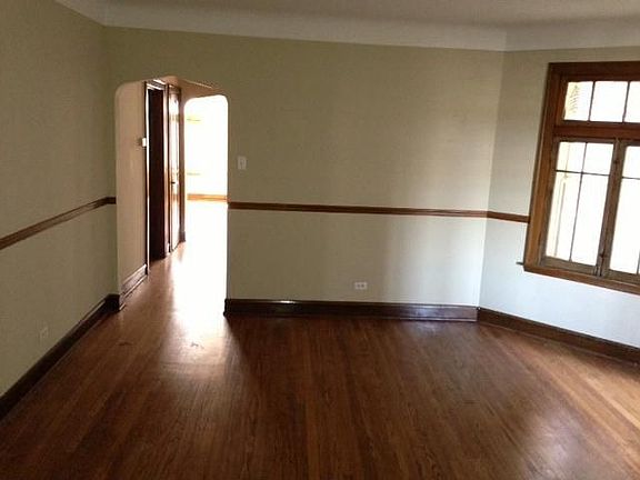 5th image of 6111 N Mozart St