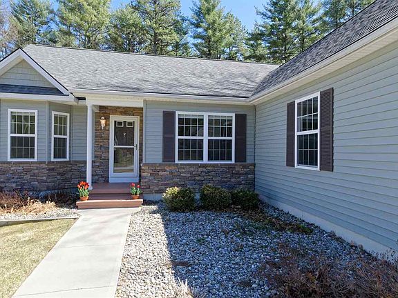 4th image of 51 Ella Dr