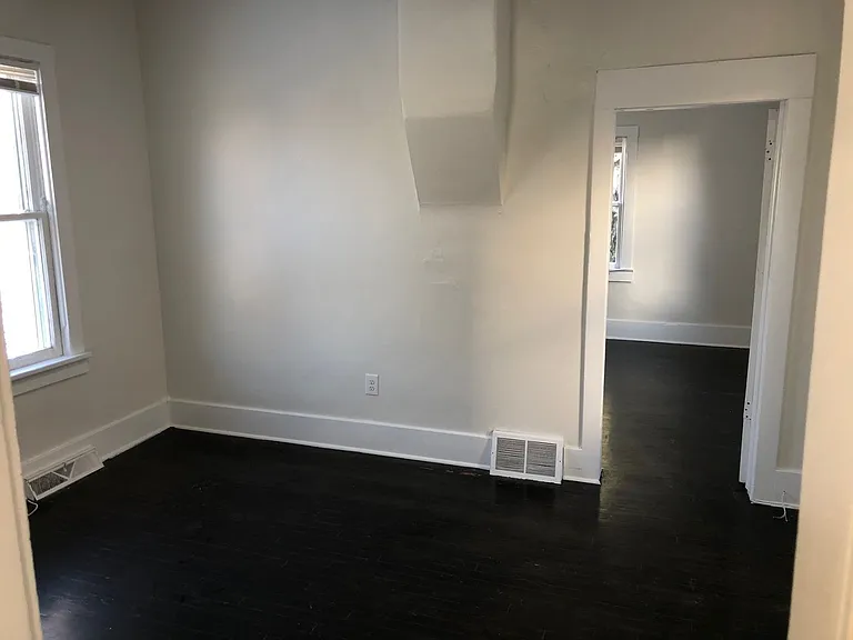 1726 S 18th St — Photo 10
