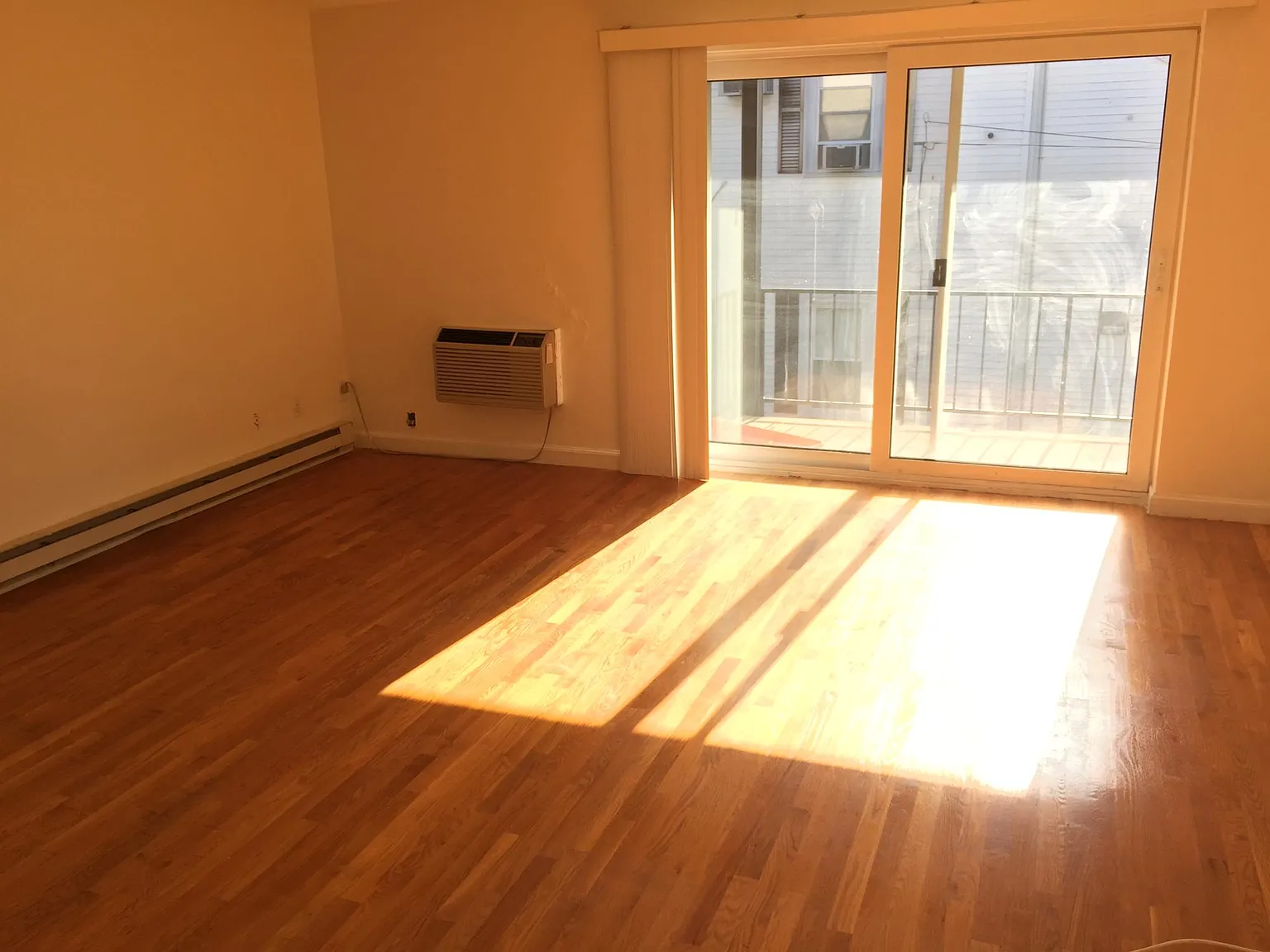 1 bed, 600 sqft, $2,150 — Photo 1