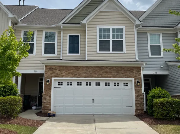 210 Wildfell Trl, Cary, NC 27513