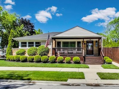 7100 W Arthur Ave, Chicago, IL, 60631