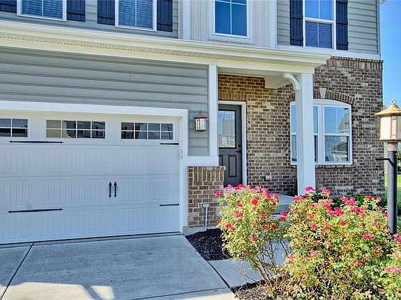 2nd image of 2948 Ambrosia Ln W
