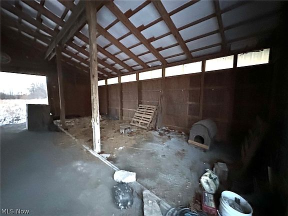 4th image of 5733 Miller Rd