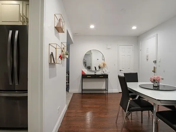 94-31 59th Ave #2E, Elmhurst, NY 11373