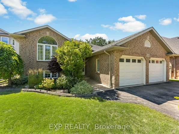 120 Redwood Ct, Welland, ON L3C 7C4