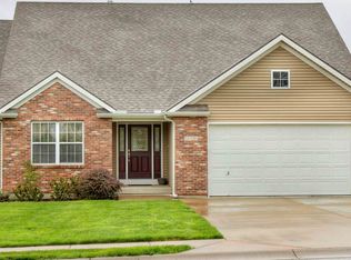 5036 NW Flintridge Rd, Riverside, MO 64150