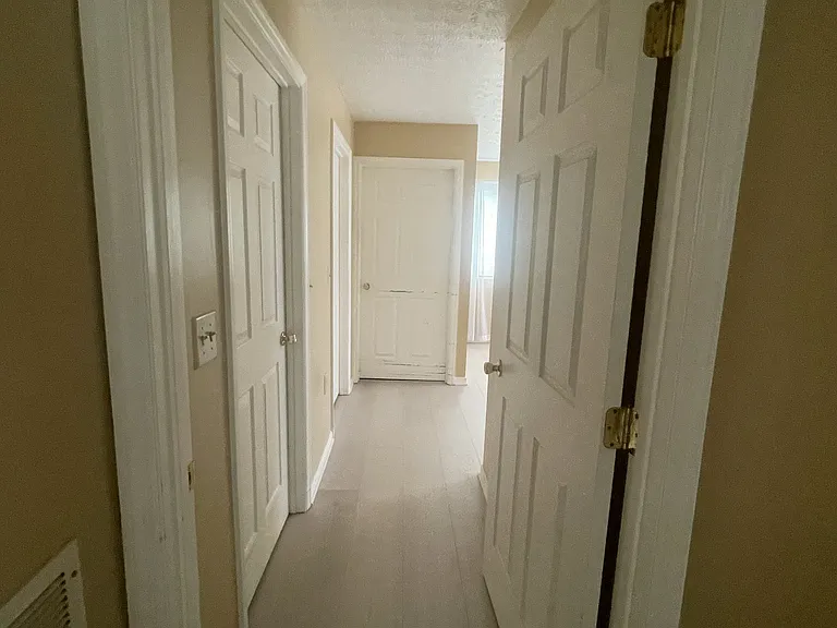 entrance to master