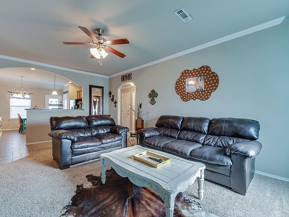 5th image of 401 Josephine Ct