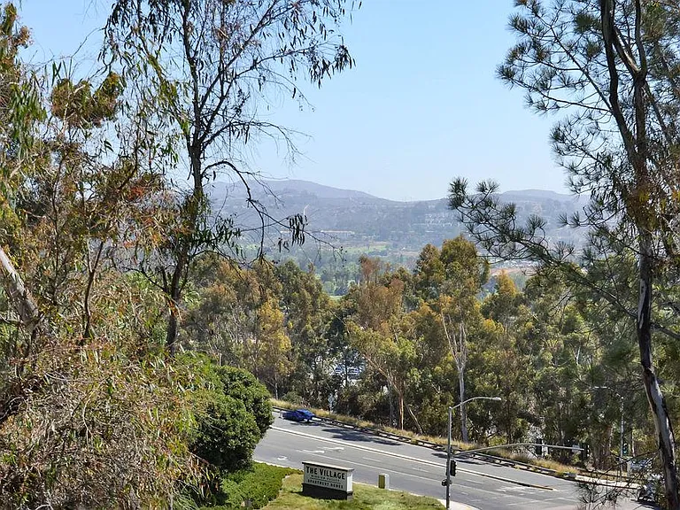 6395 Rancho Mission Rd #10 — Photo 23