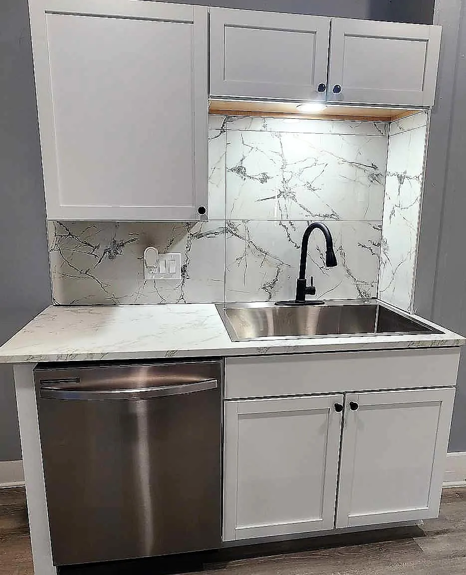 5 bed, 1800 sqft, $1,745 — Photo 3