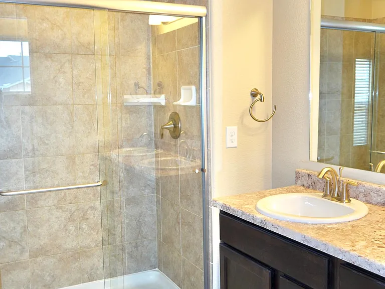 5609 Shamrock Hts — Photo 14