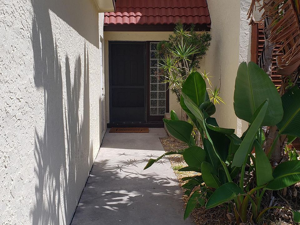 1st image of 8718 Lantana Ct #8718