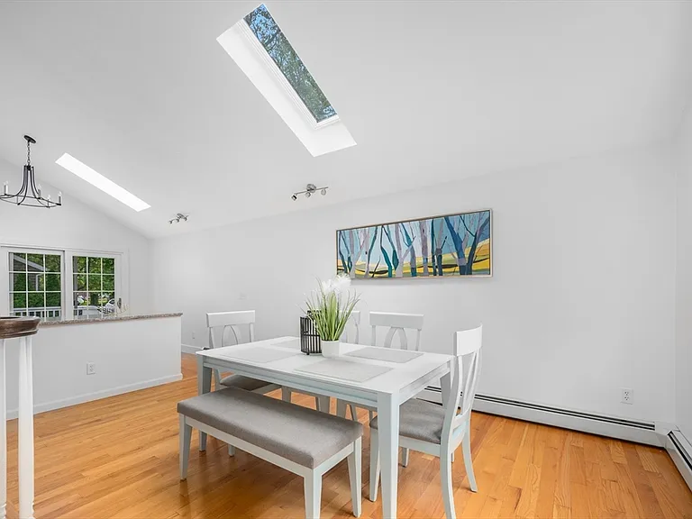 22 Hull St — Photo 10
