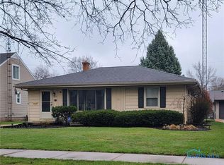 837 Sandralee Dr, Toledo, OH 43612