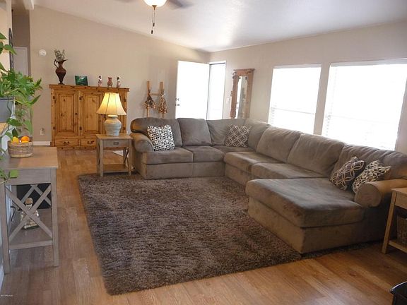 3rd image of 10279 N Coyote Ln