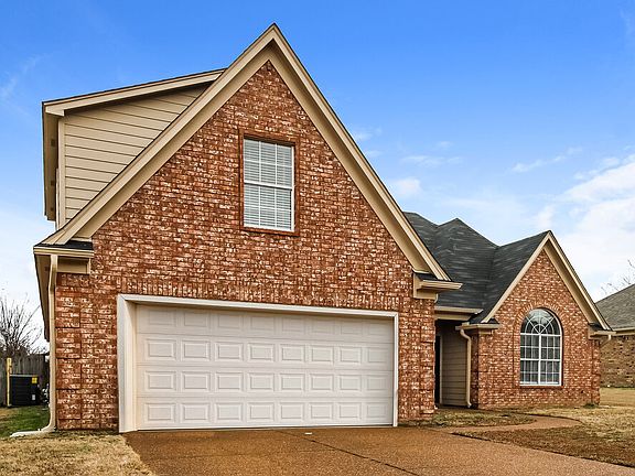 4th image of 115 Clear Springs Dr