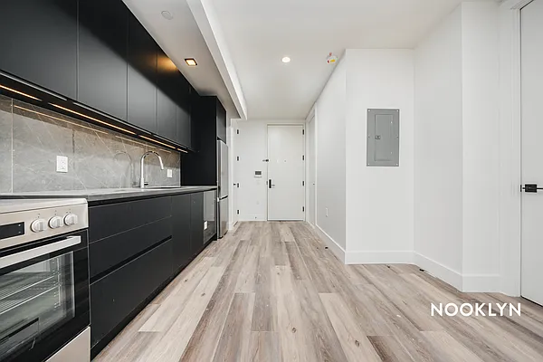 Rented by Nooklyn NYC LLC | media 90