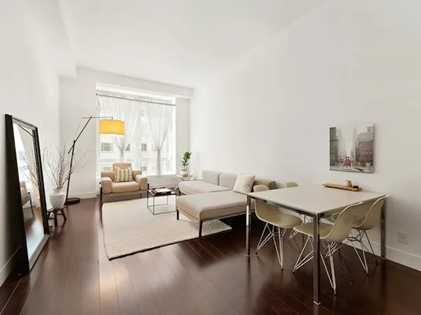 111 Fulton St APT 716, New York, NY 10038
