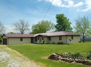 102 E 2nd St, Oswego, KS 67356