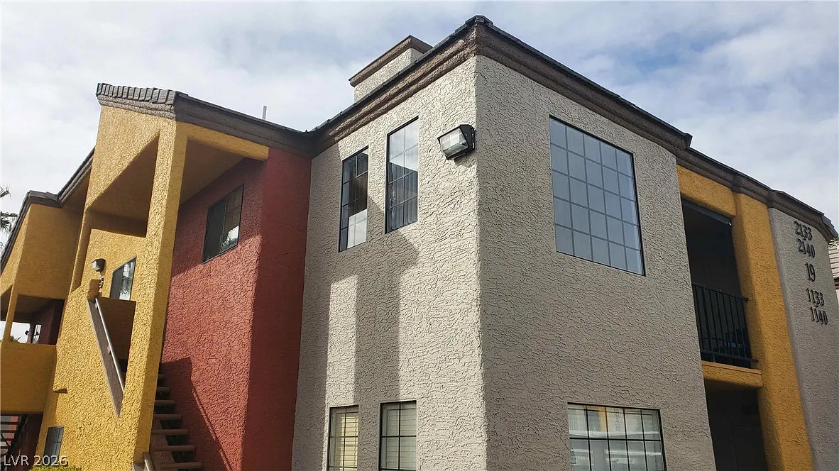 2 bed, 2.0 bath, 997 sqft, $1,750 — Photo 1