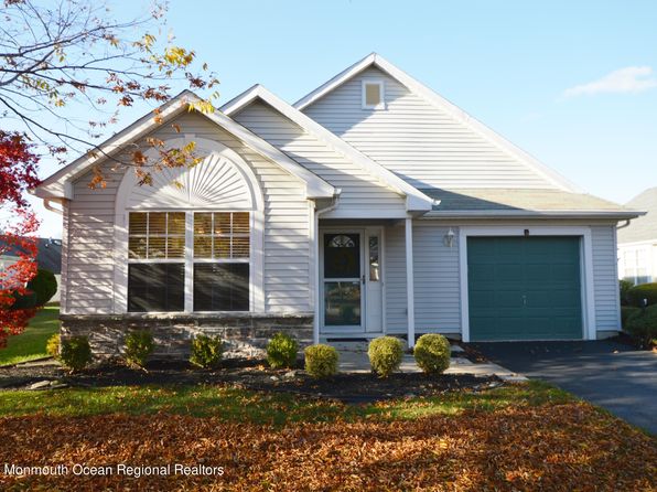 Inground Pool Toms River Real Estate 22 Homes For Sale Zillow